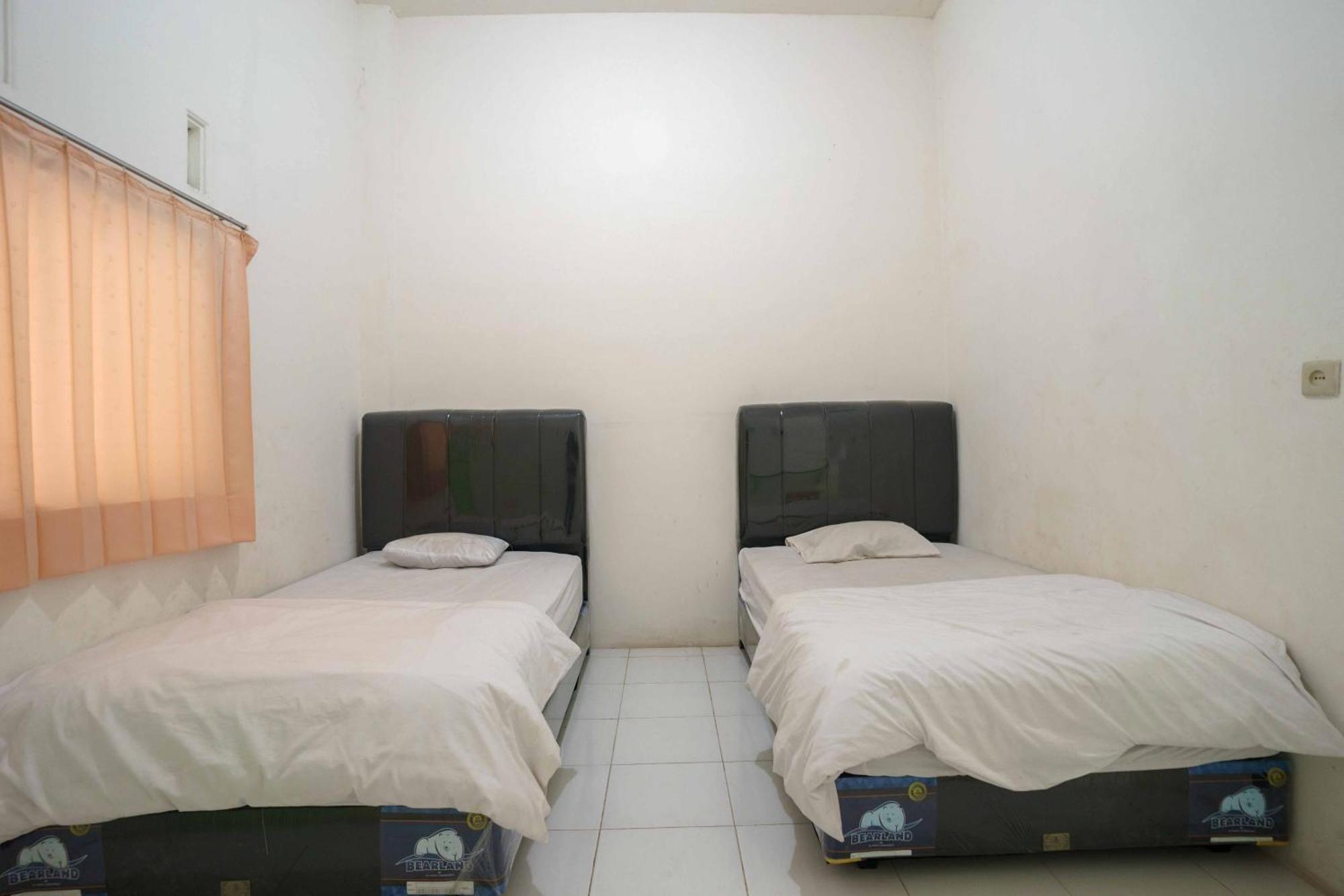 Oyo 1705 Lyfriska Syariah Hotel Bandar Lampung